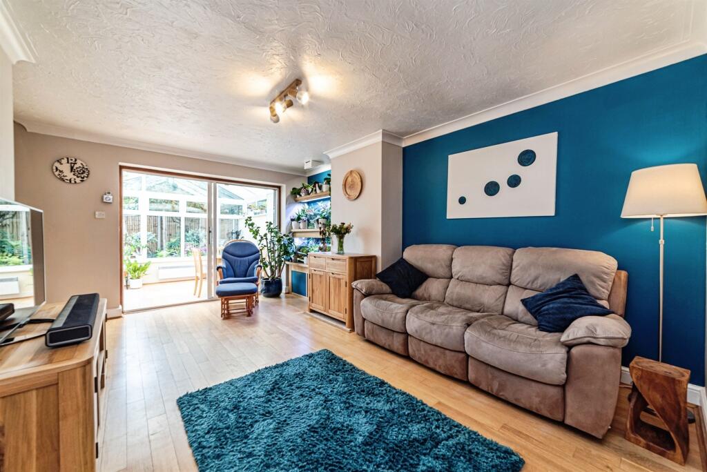 House in Basingstoke and Deane, Chineham - View 4