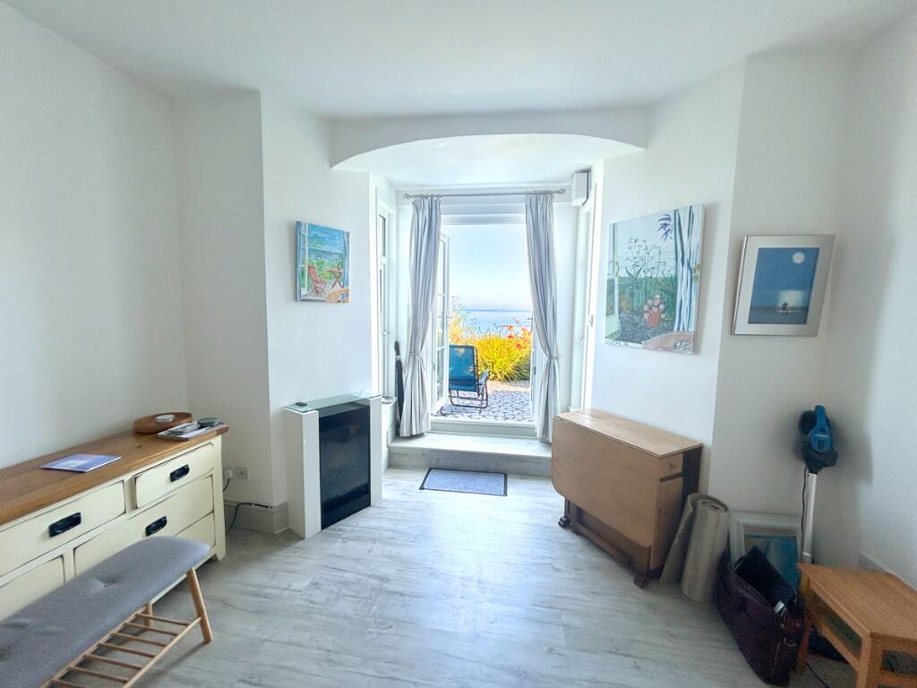 Apartment in Truro - View 4