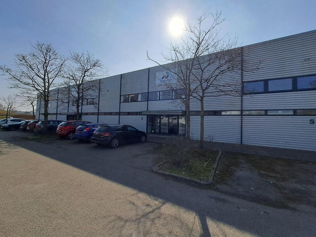 Unit 3 Garamonde Drive External 4.jpg