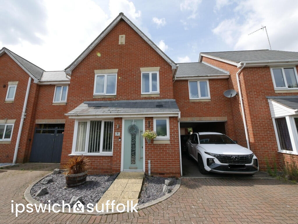 4-bed detached on Dhobi Place, Ipswich, £337,500