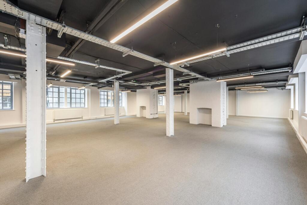 office 1.jpg