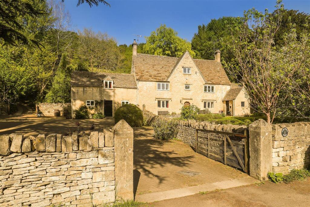 Main image of property: Thrupp Lane, Thrupp, Stroud