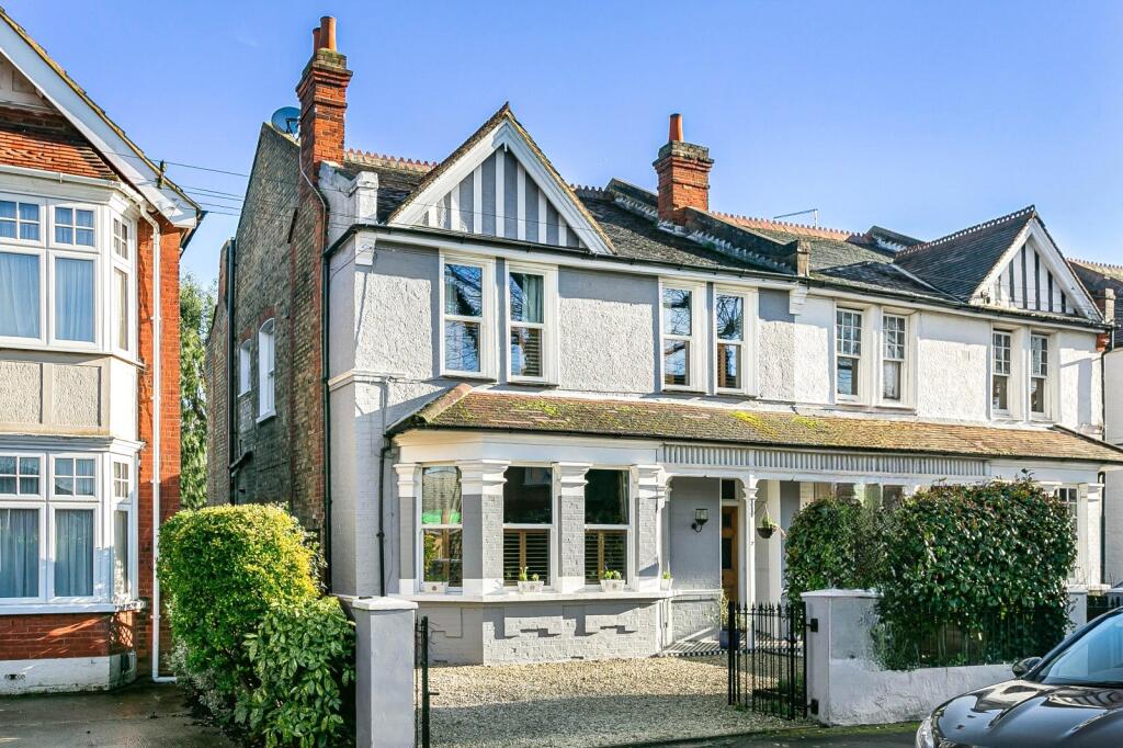 Main image of property: Avenue Road, Staines-Upon-Thames, Surrey, TW18