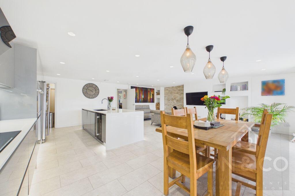 House in Northampton, Moulton - More