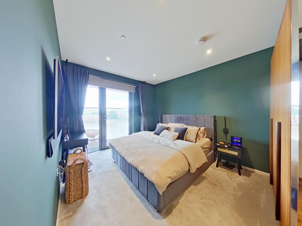 Apartment in London - More