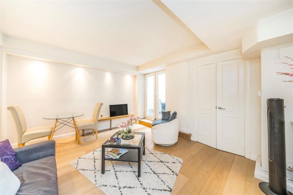 Main image of property: Drayton Gardens, London