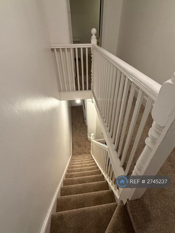 1 bedroom house share for rent