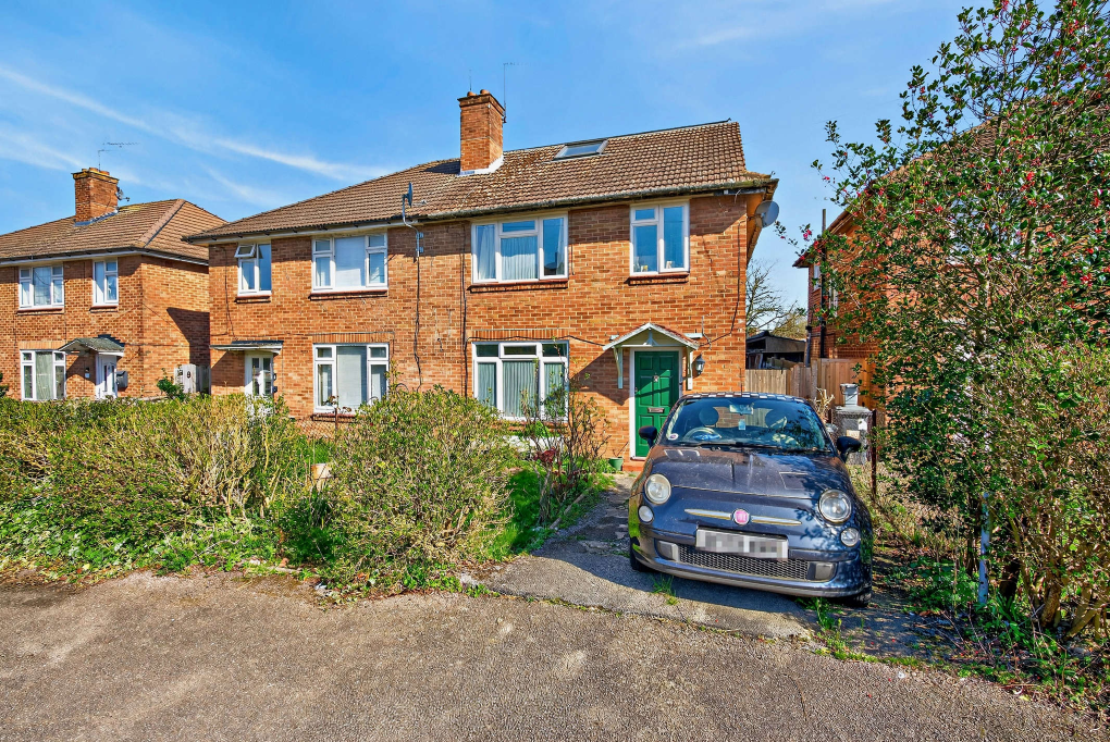 Main image of property: Featherstone Gardens, Borehamwood, Hertfordshire, WD6