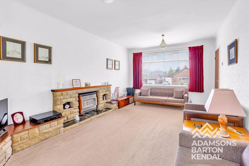Newhouse Crescent, Norden, Rochdale OL11 photo 4