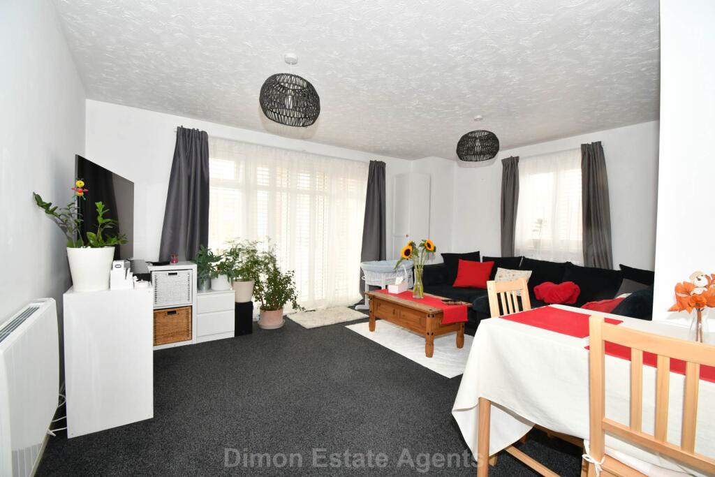 Apartment in Portsmouth - View 2