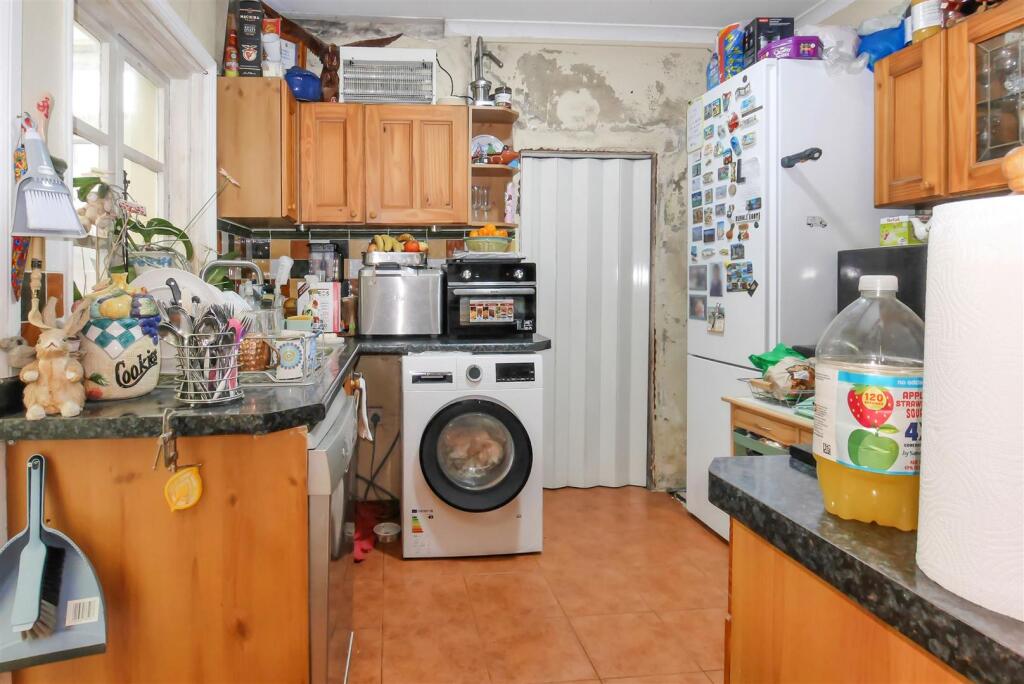 Apartment in Arun, Littlehampton - View 3