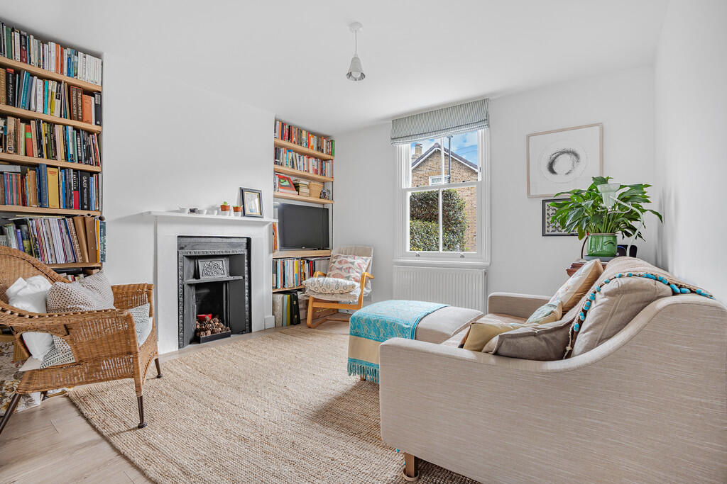 Main image of property: New Road, Brentford