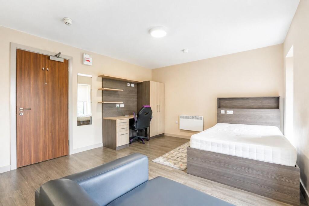 Apartment in York - View 2