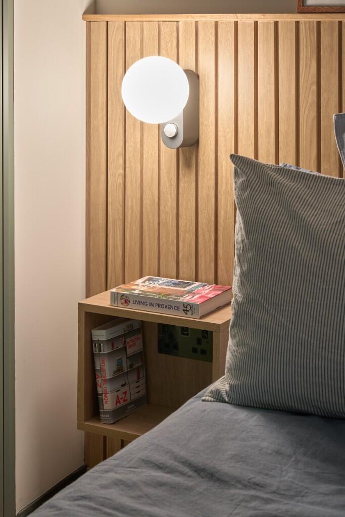 Apartment in London, Leyton - More