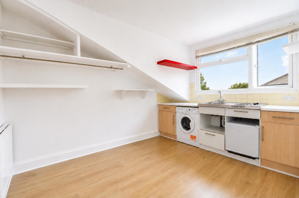 Main image of property: Upper Richmond Road West, East Sheen, SW14