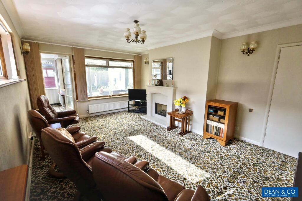 Hangleton Valley Drive, Hove, Brighton & Hove photo 4