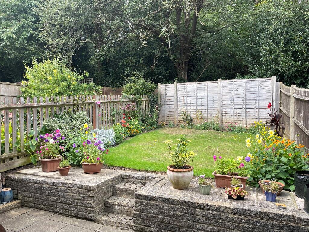 House in Bromley - View 4
