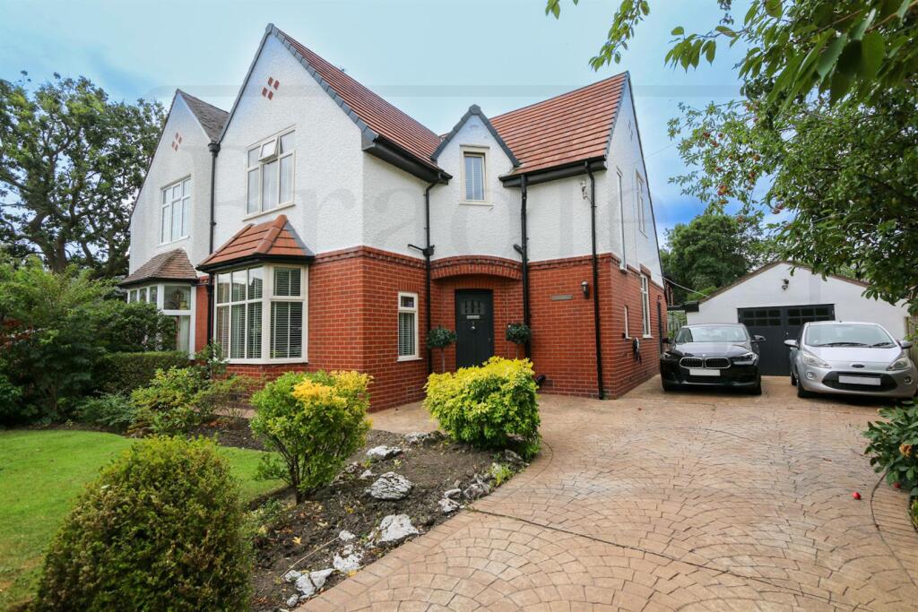 Main image of property: Kingsway, Penwortham, Preston