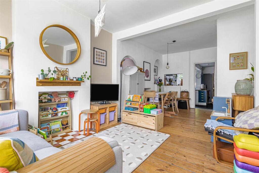 House in Cambridge - View 4