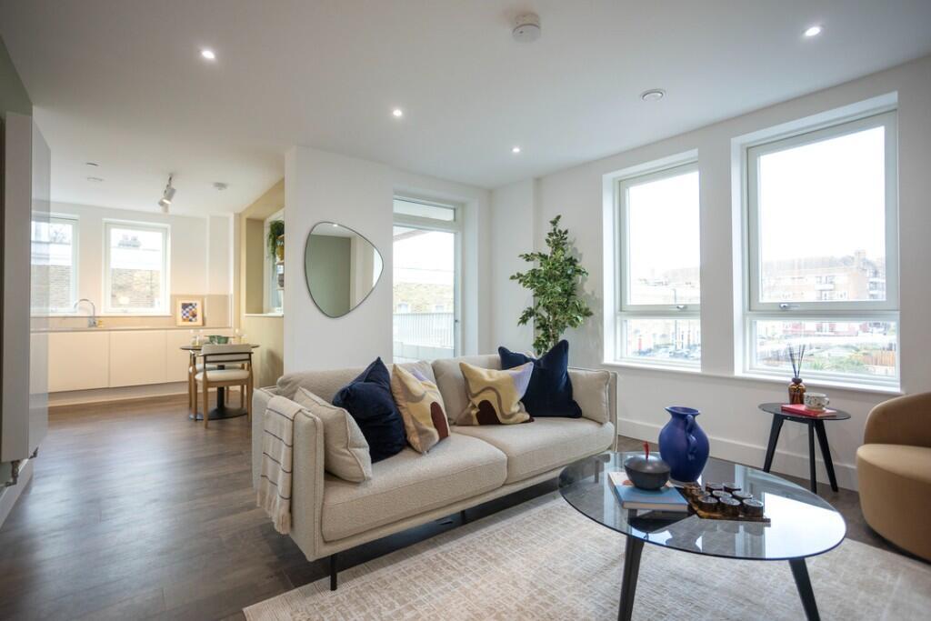 Main image of property: 201 Commercial Way,
Peckham,
London , 
SE15 1BW