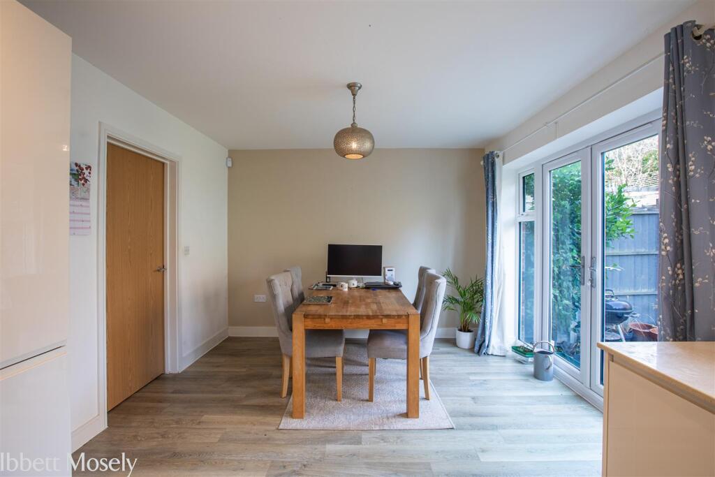 House in Tonbridge - View 4