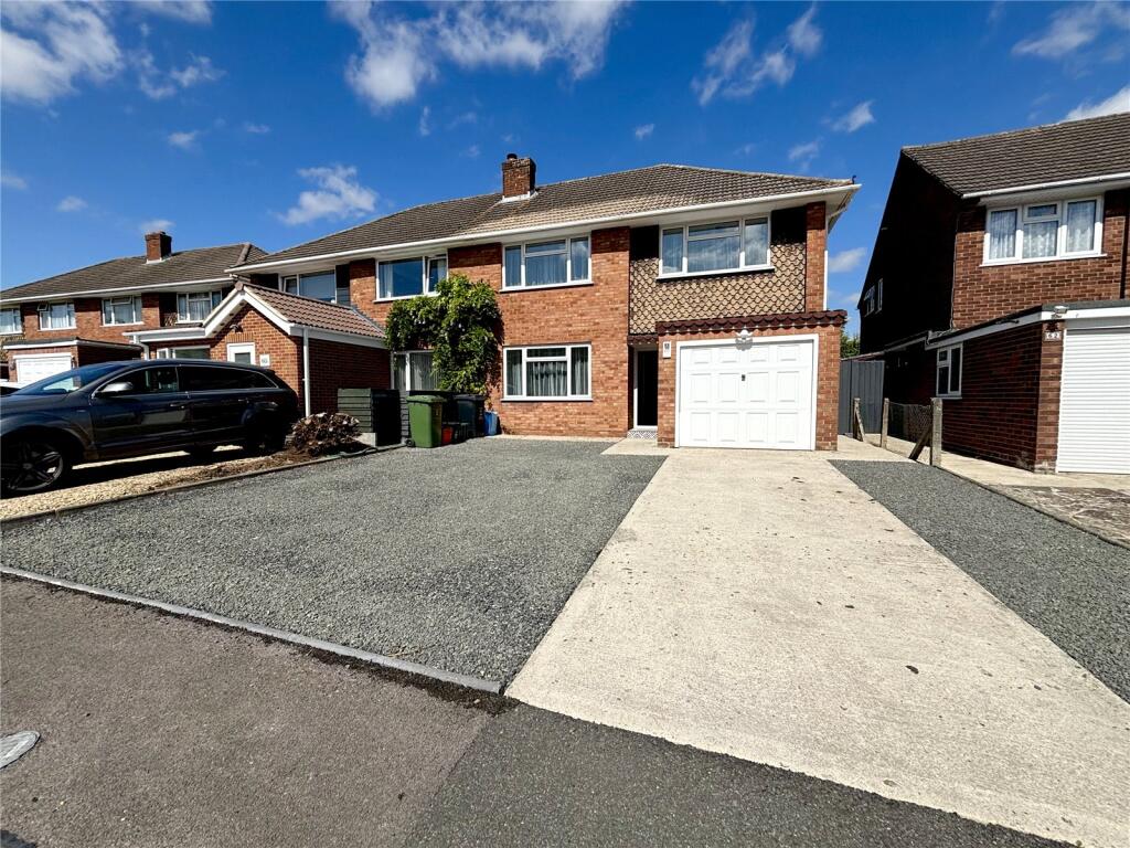 Main image of property: Cloche Way, Swindon, SN2