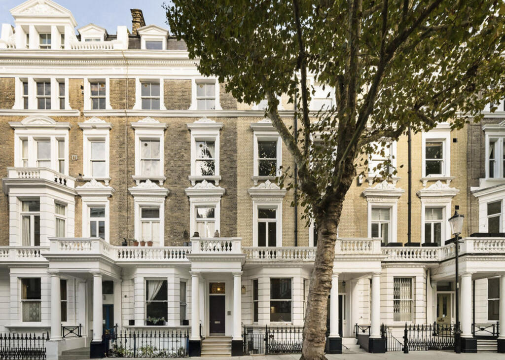 Main image of property: Linden Gardens, London, W2