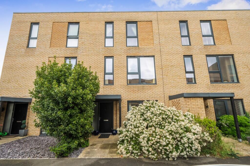 Main image of property: Whittle Avenue, Cambridge, Cambridgeshire, CB2