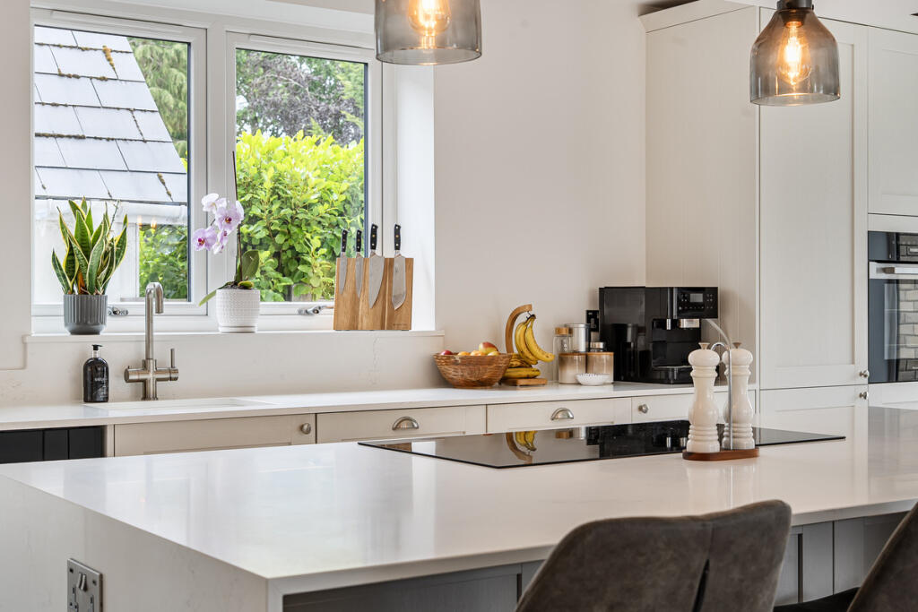 House in Ferndown, Tricketts Cross - View 4