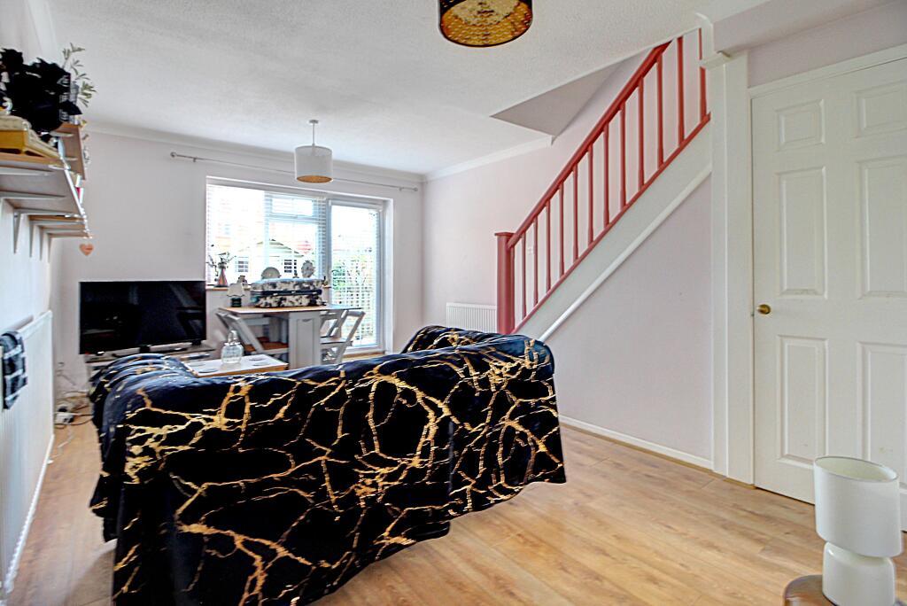 House in Basingstoke and Deane, Brighton Hill - View 4