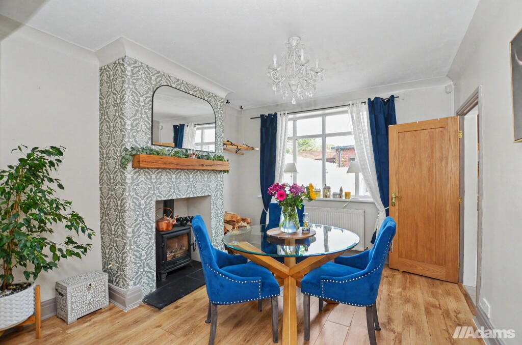 House in Runcorn, Halton Brook, Grange - More