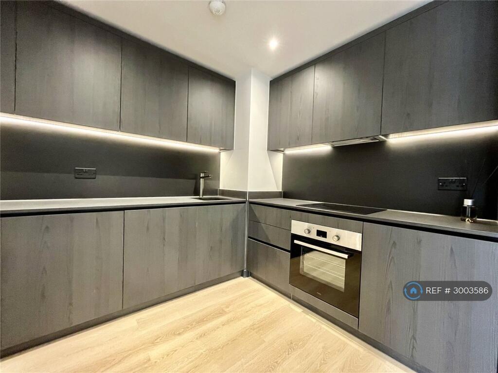 Apartment in Manchester - View 2
