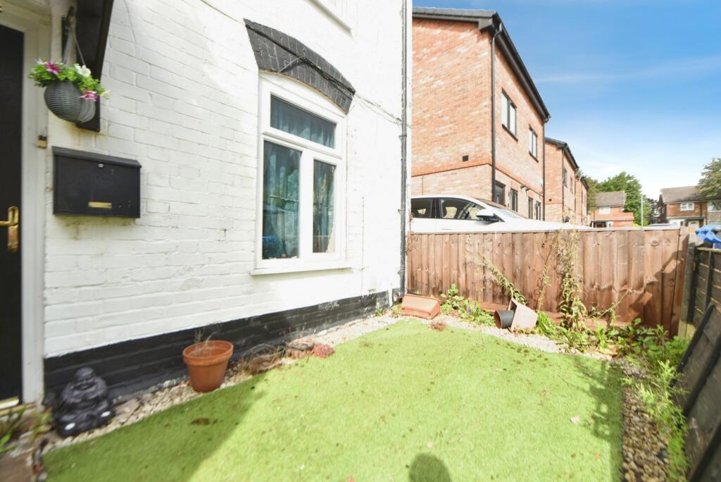 House in Salford, Greater Manchester - More