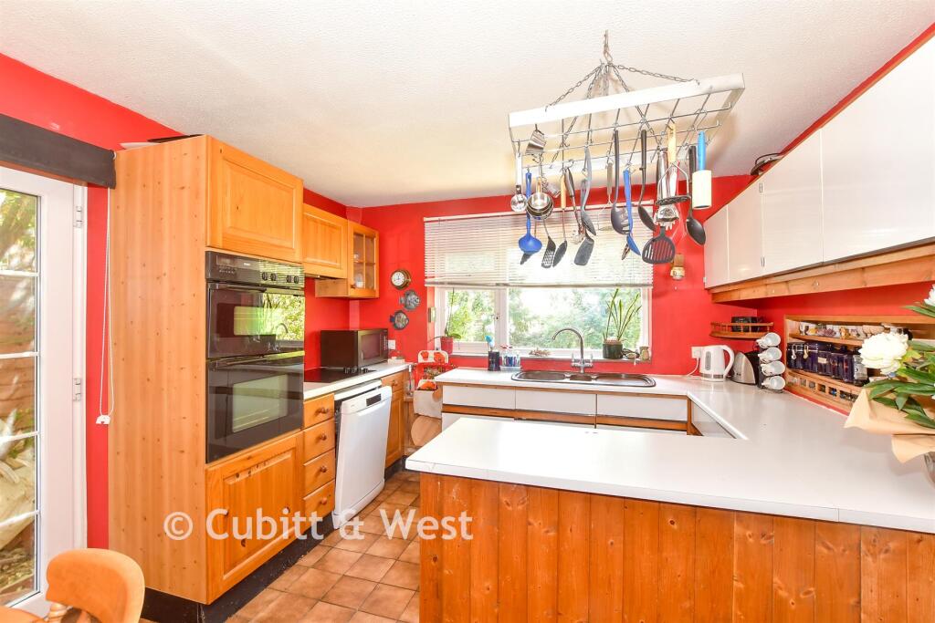 House in Chichester, Southbourne - View 3