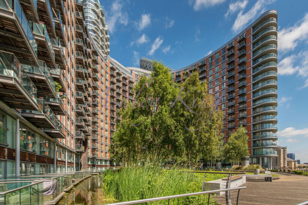 Main image of property: New Providence Wharf, 1, Fairmont Avenue, London, E14