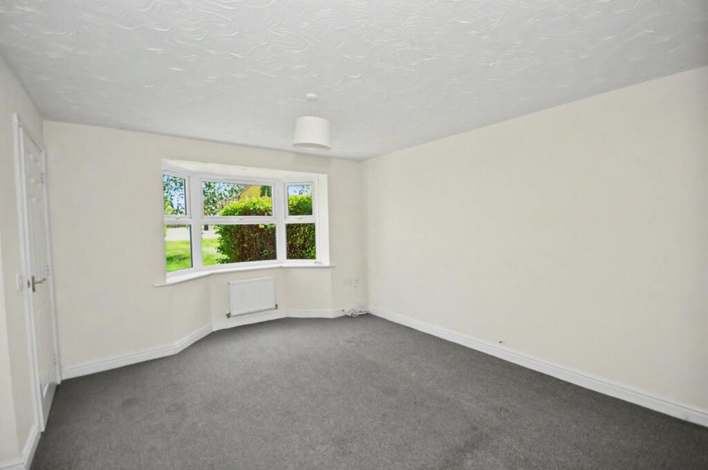 The Round, Mawsley Village, Kettering - View 5