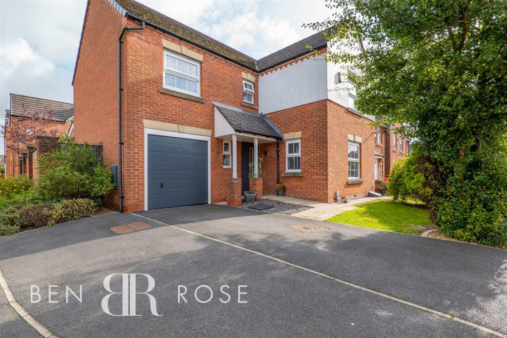 4-bed detached on Parish Gardens, Leyland, £340,000