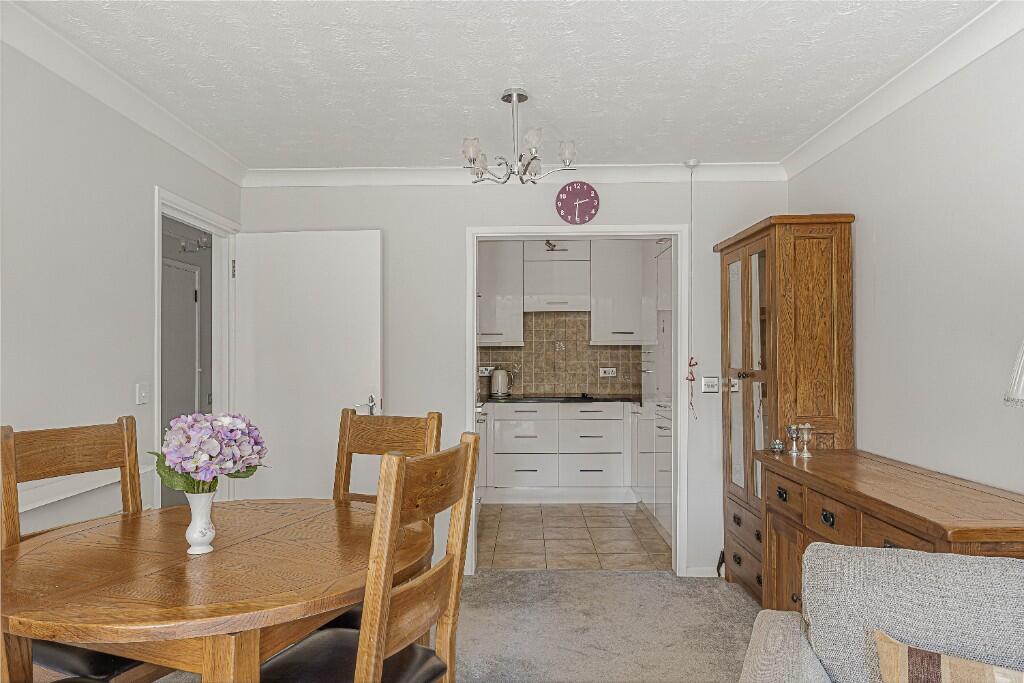 Apartment in London - More