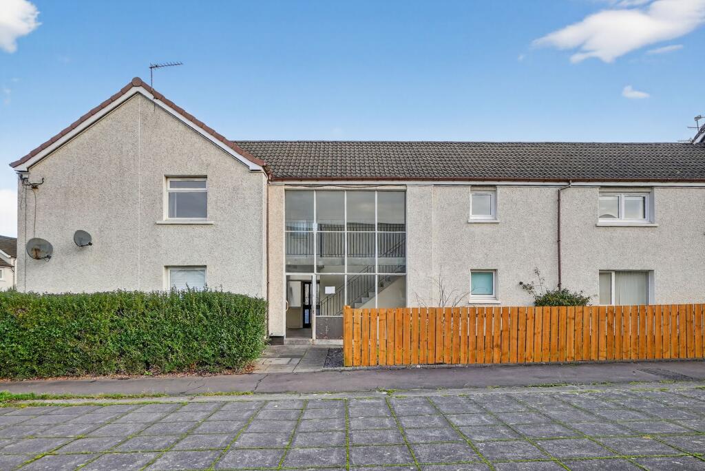Main image of property: 85 Martin Avenue, Irvine, KA12 9NT