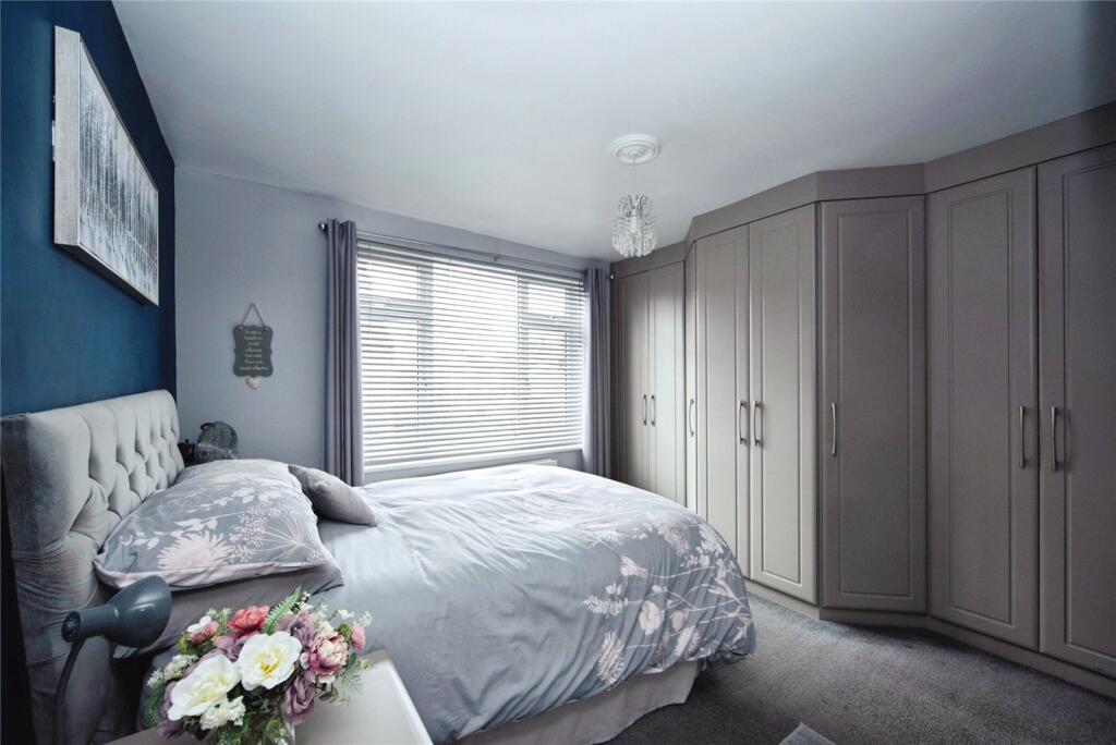 Granville Road, Sheerness, Kent, ME12 photo 3