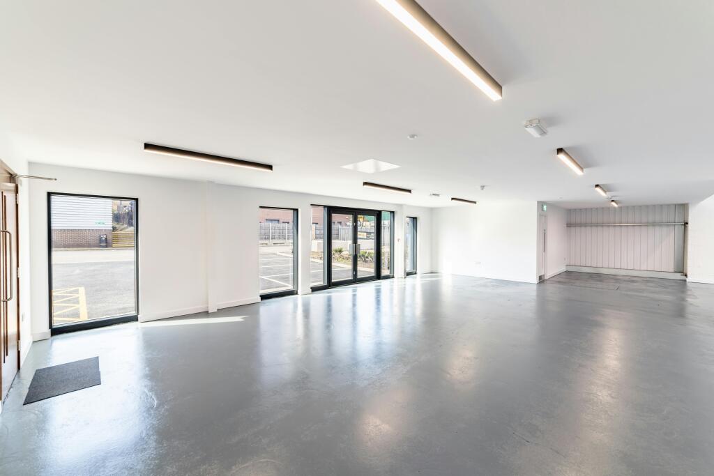 Units 2 and 3 Oxgate Centre28.jpg