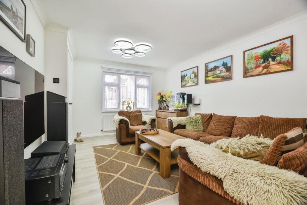 House in Stockton-on-Tees, Hartlepool - More
