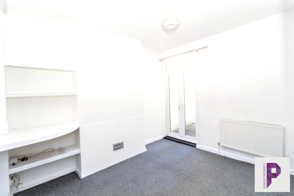Apartment in Gillingham, Sally Port Gardens - View 5