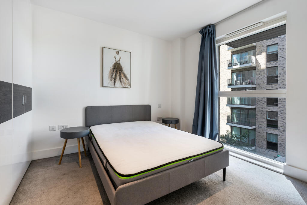 Cobham House, Pegler Square, London,SE 3 photo 4