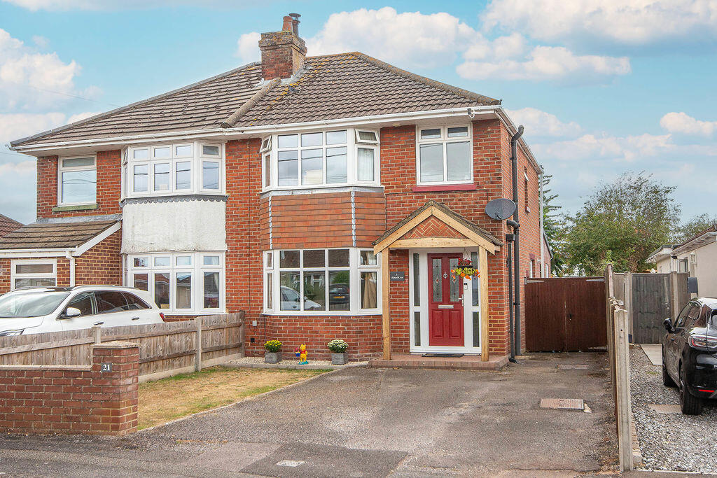 Main image of property: Morpeth Avenue, Totton
