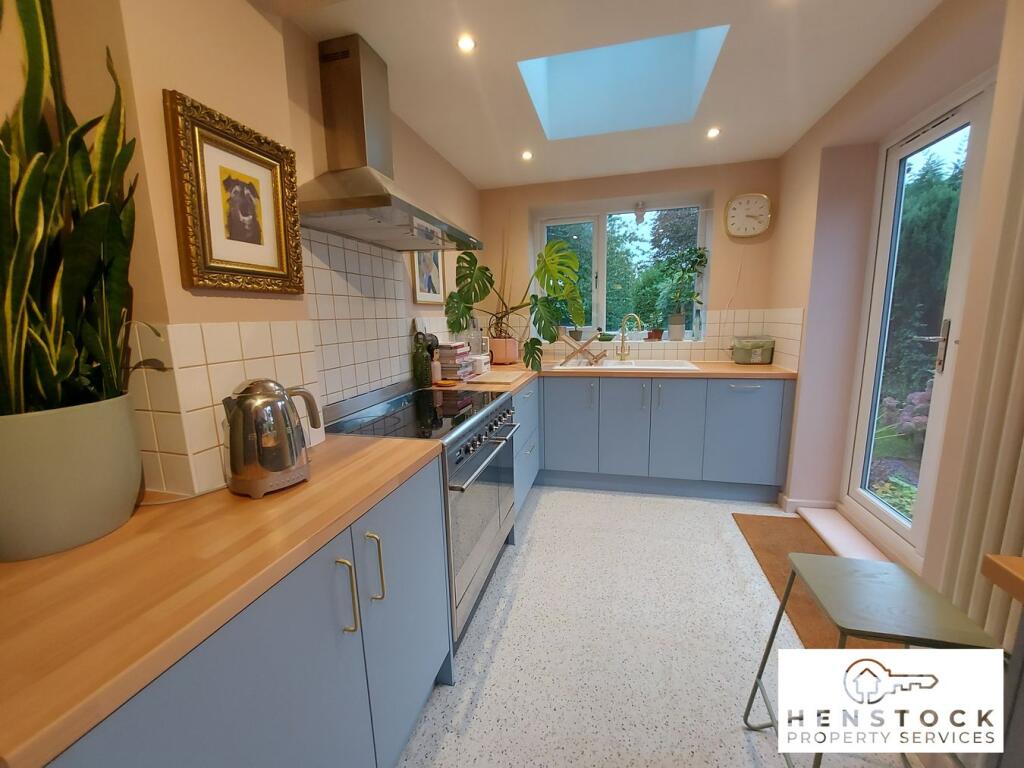 Hill Lane, Blackley, MANCHESTER, M9 photo 2