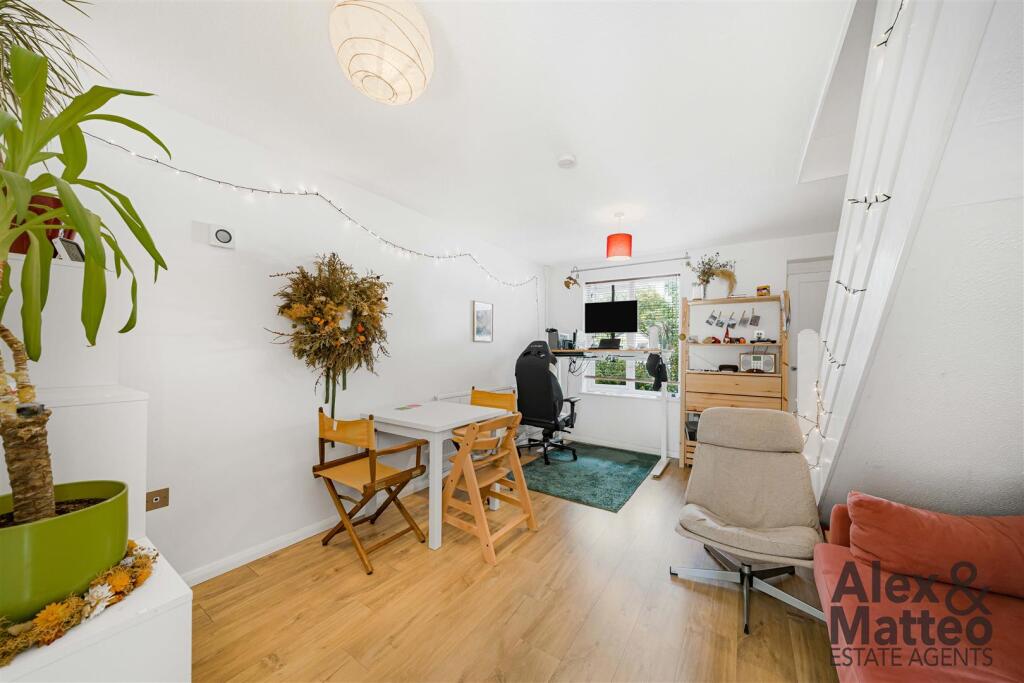 House in London - View 4