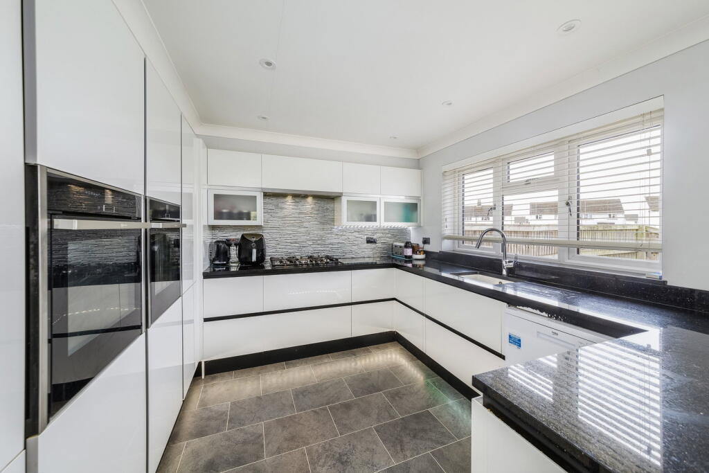 Main image of property: Evenlode Drive, Berinsfield, OX10