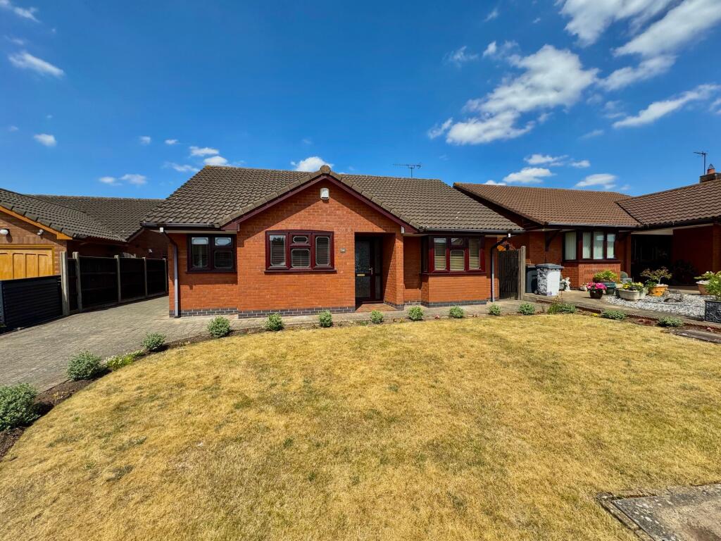 Main image of property: Norwich Close, Nuneaton, CV11