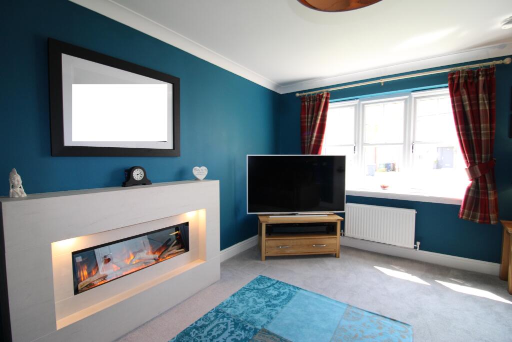 House in Bridge of Weir, Ranfurly, Renfrewshire - View 3